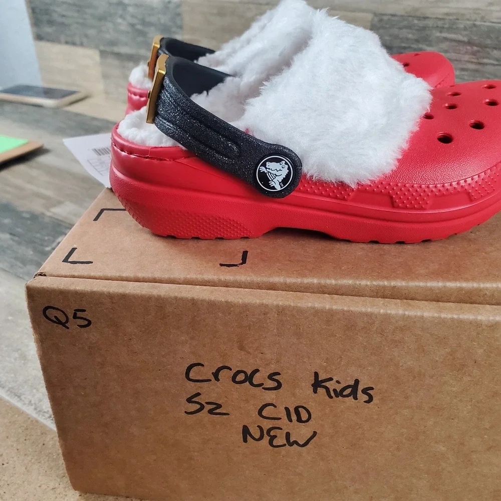 CROCS new without